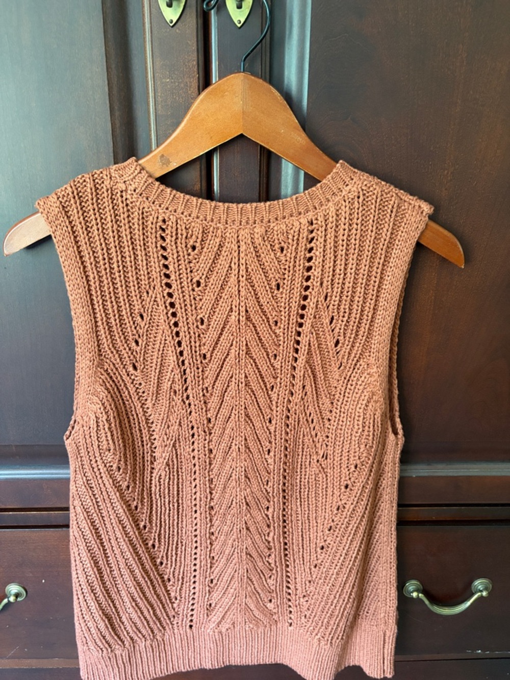 NWOT Halogen Baked Clay Open Stitched Sleeveless Sweater - Picture 4 of 4
